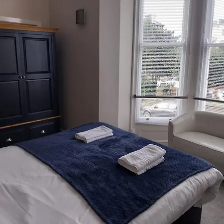 Easby Hall 4 - 2 Bed Bath And Ensuite Scarborough